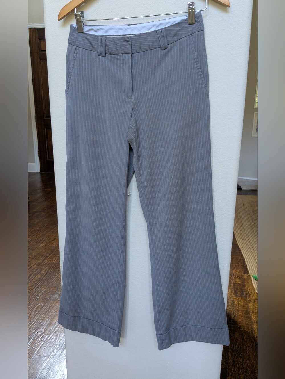 Worthington Women's Light Gray Pinstripe Dress Pants Size 2p